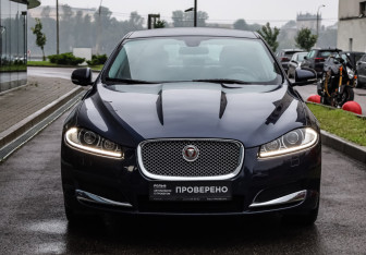 Подержанный автомобиль Jaguar XF Sedan 2015 года (2 фото)