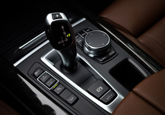 Подержанный автомобиль BMW X5 2018 года (20 фото)