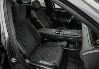 Подержанный автомобиль Voyah Free 2024 года (27 фото)