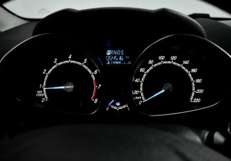 Подержанный автомобиль Ford Fiesta Hatchback 2016 года (19 фото)