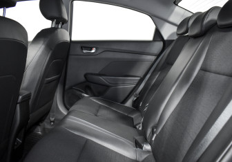 Подержанный автомобиль Hyundai Solaris Sedan 2022 года (12 фото)