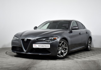 Подержанный автомобиль Alfa Romeo Giulia 2018 года (2 фото)