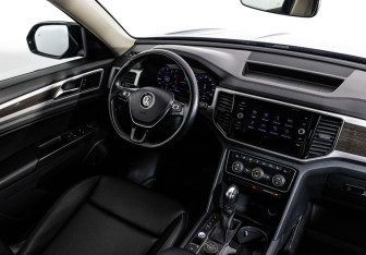 Подержанный автомобиль Volkswagen Teramont 2018 года (17 фото)