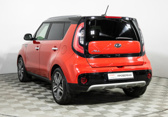 Подержанный автомобиль Kia Soul 2018 года (7 фото)
