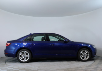 Подержанный автомобиль Audi A4 Sedan 2018 года (4 фото)