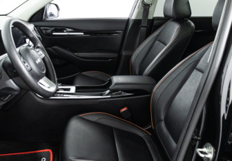 Подержанный автомобиль Kia Seltos 2023 года (17 фото)