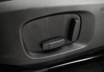 Подержанный автомобиль Land Rover Range Rover Evoque 2017 года (17 фото)