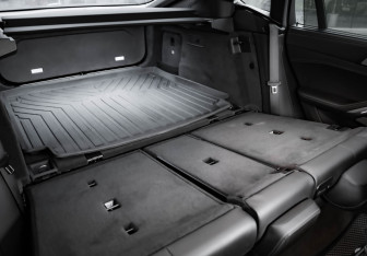 Подержанный автомобиль BMW X6 2024 года (33 фото)