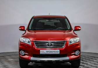 Подержанный автомобиль Toyota RAV4 2011 года (2 фото)