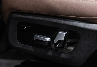 Подержанный автомобиль BMW X7 2020 года (15 фото)