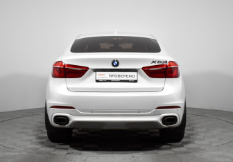 Подержанный автомобиль BMW X6 2016 года (6 фото)
