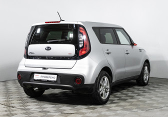 Подержанный автомобиль Kia Soul 2018 года (5 фото)