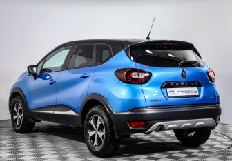 Подержанный автомобиль Renault Kaptur 2017 года (7 фото)