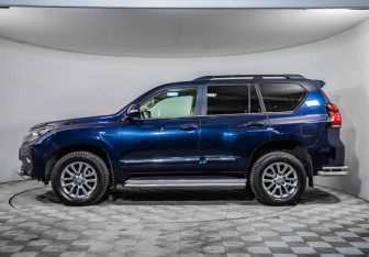 Подержанный автомобиль Toyota Land Cruiser Prado 2018 года (4 фото)
