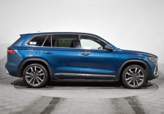 Подержанный автомобиль Geely Monjaro 2023 года (4 фото)