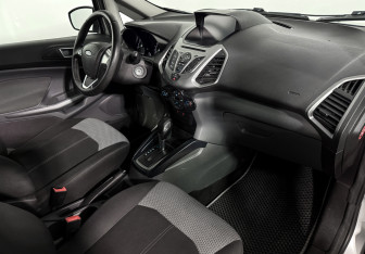 Подержанный автомобиль Ford EcoSport 2016 года (13 фото)