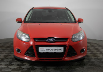 Подержанный автомобиль Ford Focus Hatchback 2012 года (2 фото)