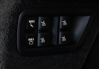 Подержанный автомобиль BMW X7 2019 года (34 фото)