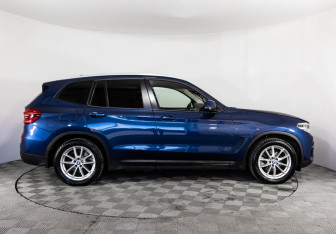 Подержанный автомобиль BMW X3 2019 года (4 фото)