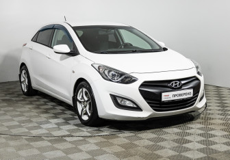 Подержанный автомобиль Hyundai i30 Hatchback 2013 года (3 фото)