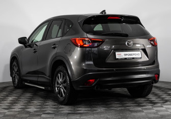 Подержанный автомобиль Mazda CX-5 2016 года (7 фото)