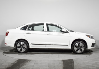 Подержанный автомобиль Evolute i-PRO 2024 года (4 фото)