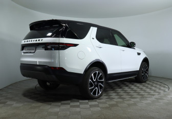 Подержанный автомобиль Land Rover Discovery 2019 года (6 фото)