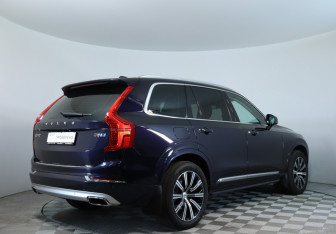 Подержанный автомобиль Volvo XC90 2018 года (5 фото)