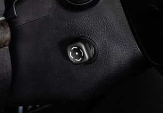 Подержанный автомобиль Toyota Land Cruiser Suv 2011 года (21 фото)