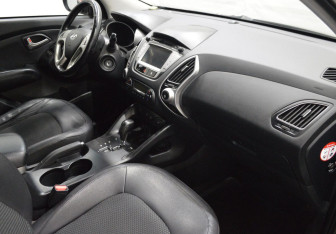 Подержанный автомобиль Hyundai ix35 2013 года (11 фото)