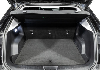 Подержанный автомобиль Omoda C5 2024 года (25 фото)