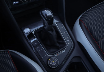 Подержанный автомобиль Volkswagen Tiguan 2021 года (18 фото)