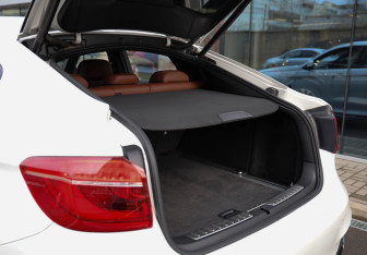 Подержанный автомобиль BMW X6 2018 года (24 фото)