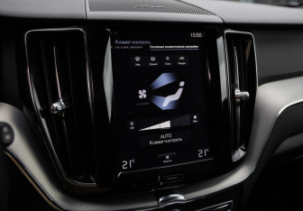 Подержанный автомобиль Volvo XC60 2018 года (13 фото)