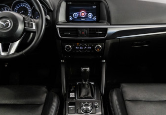Подержанный автомобиль Mazda CX-5 2017 года (13 фото)