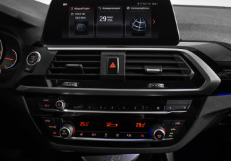 Подержанный автомобиль BMW X3 2019 года (17 фото)