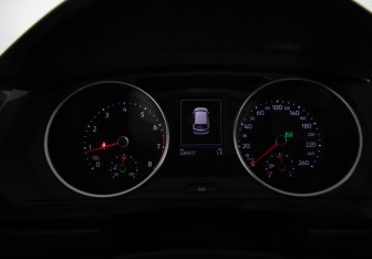 Подержанный автомобиль Volkswagen Tiguan 2021 года (14 фото)