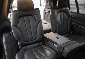 Подержанный автомобиль BMW X7 2021 года (31 фото)