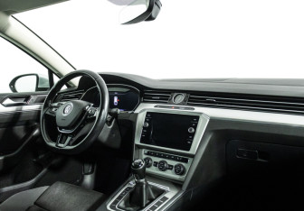 Подержанный автомобиль Volkswagen Passat Wagon 2017 года (9 фото)