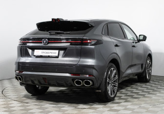 Подержанный автомобиль Changan UNI-K 2021 года (5 фото)