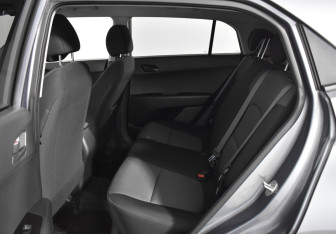 Подержанный автомобиль Hyundai Creta 2019 года (12 фото)