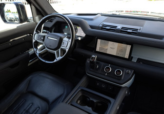 Подержанный автомобиль Land Rover Defender Suv 2021 года (10 фото)
