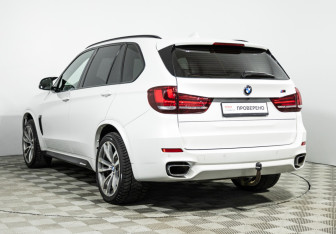 Подержанный автомобиль BMW X5 2017 года (7 фото)