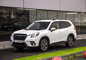 Подержанный автомобиль Subaru Forester Suv 2024 года (3 фото)