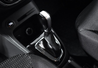 Подержанный автомобиль Renault Kaptur 2017 года (11 фото)