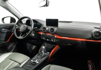 Подержанный автомобиль Audi Q2 2020 года (9 фото)
