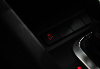 Подержанный автомобиль Volkswagen Scirocco 2011 года (15 фото)