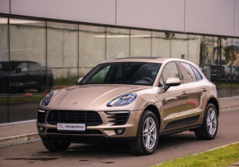 Подержанный автомобиль Porsche Macan 2018 года (3 фото)