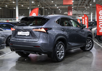 Подержанный автомобиль Lexus NX 2017 года (8 фото)