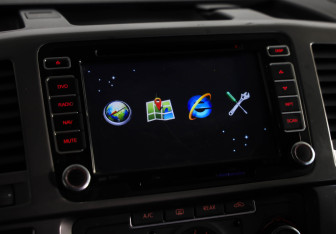 Подержанный автомобиль Volkswagen Caravelle 2013 года (13 фото)